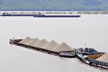 hb bouwtoelevering schip zand rivier